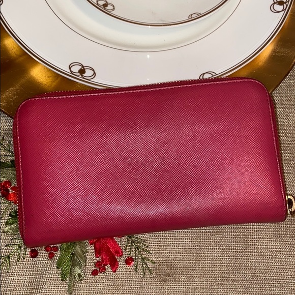 Authentic Prada wallet - Picture 2 of 10